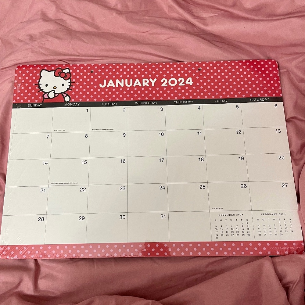 Hello Kitty 2024 Desk Calendar